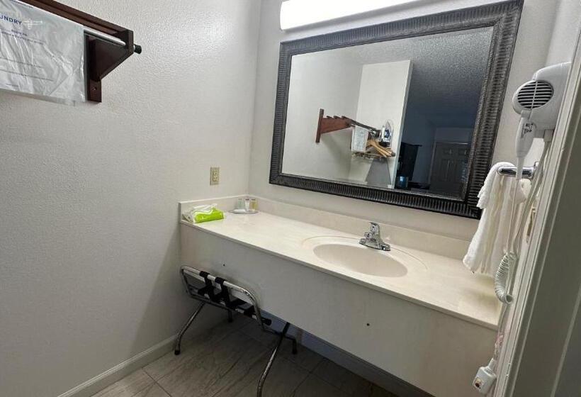 スタンダードルーム, Carom Inn Denham Springs  Baton Rouge