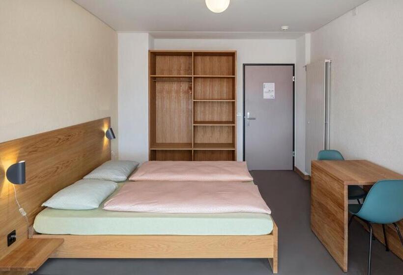 Номер Стандарт, Cransmontana Youth Hostel