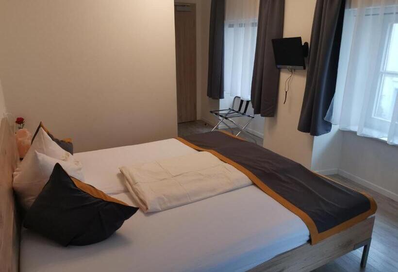 Номер Economy, Garni City
