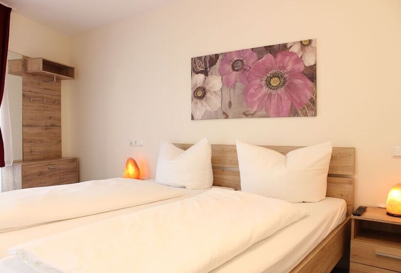 Номер Economy, Garni City