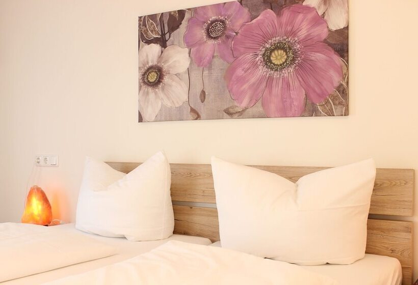 Номер Economy, Garni City
