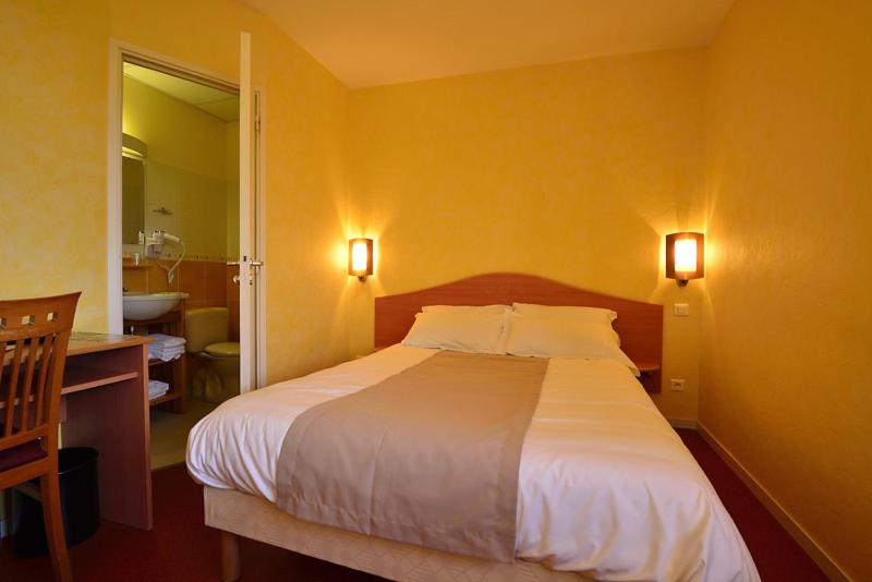 Номер Стандарт Трехместный, Maison Vernet Hôtel Beauséjour
