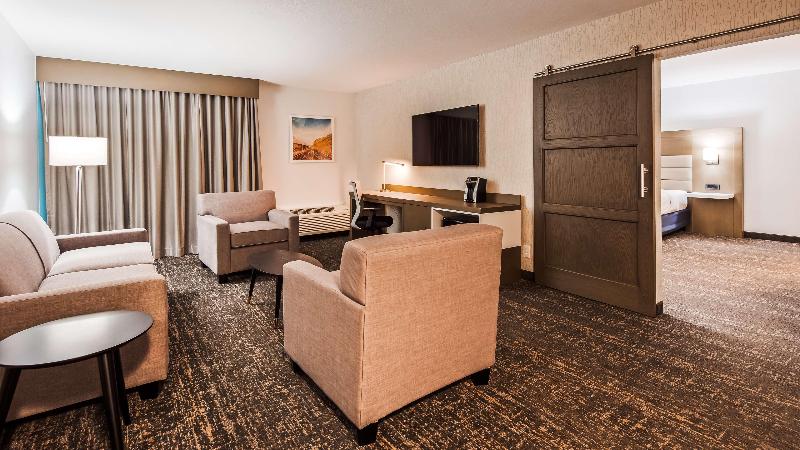 适合残疾人士使用的套间, Holiday Inn Express And Suites South Hill, An Ihg