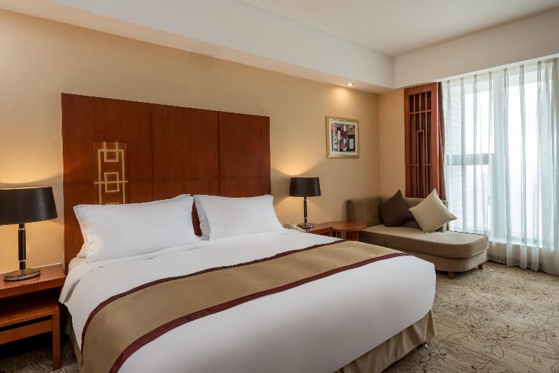 Номер Стандарт Адаптированный для Инвалидов, Holiday Inn Express And Suites South Hill, An Ihg