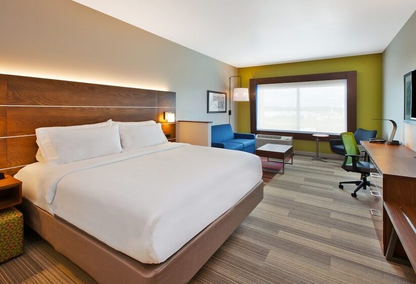 Люкс Адаптированный для Инвалидов, Holiday Inn Express And Suites South Hill, An Ihg