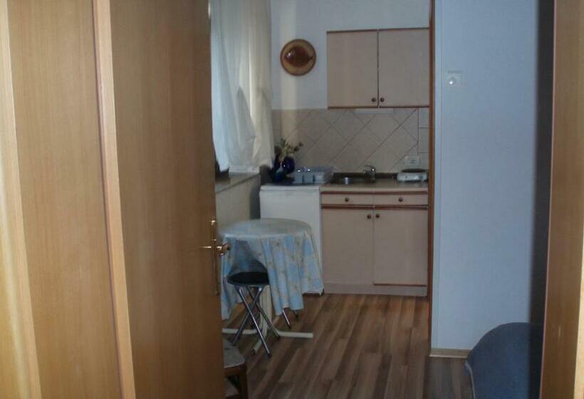 스탠다드 발코니 룸, Guest House Lidija
