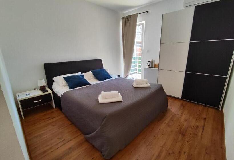 اتاق استاندارد با بالکن, Guest House Adria