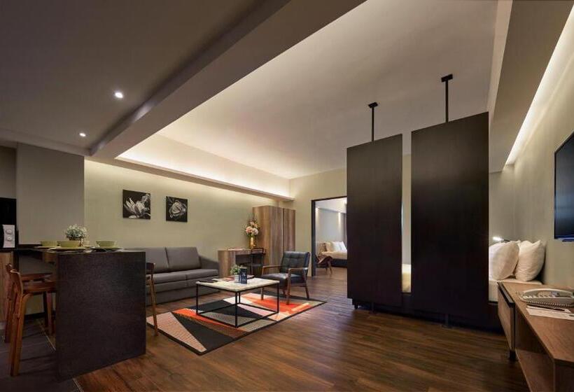 スイート（家族用）, Tropics Eight Suites