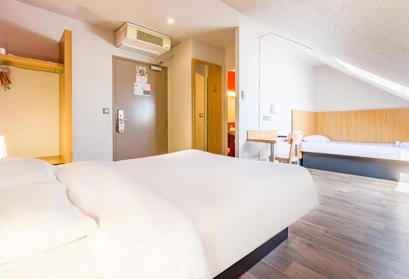 Номер Стандарт Трехместный, B&b Hotel Poitiers 3 Futuroscope