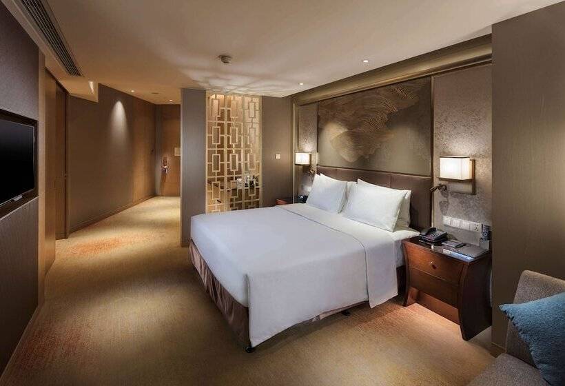 اتاق اجرایی با چشم‌انداز دریا, Hilton Yantai