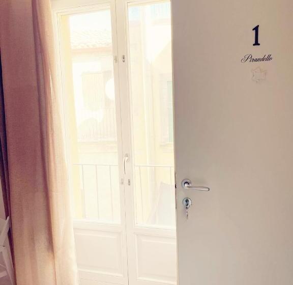 带阳台的三人标准间, B&b Sangiovanni
