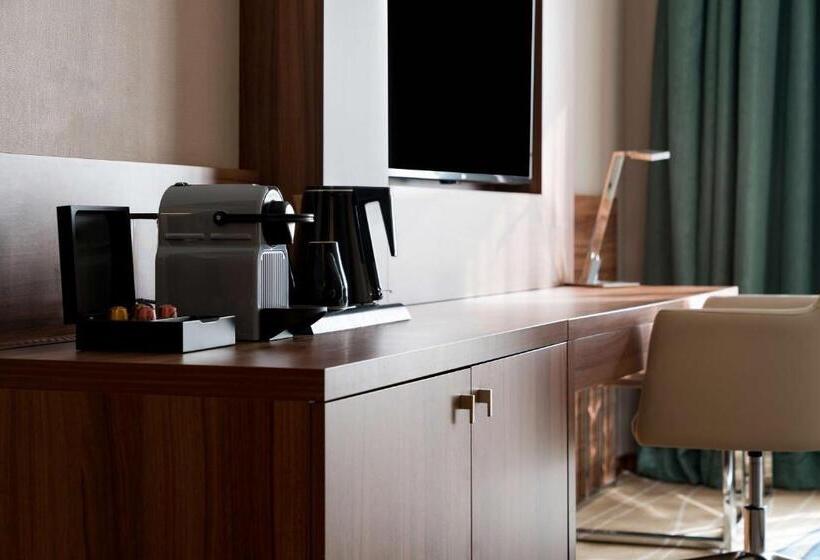 Люкс 2 Спальни, Radisson Blu Hotel, Jeddah Al Salam