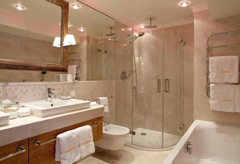 سوییت, Sporthotel Lorünser