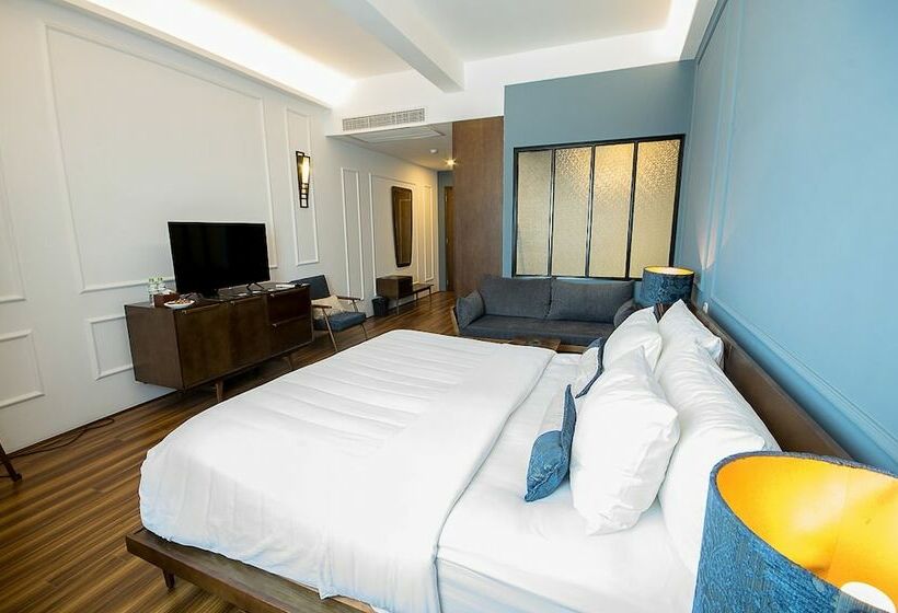 اتاق لوکس با چشم‌انداز شهر, Danang Boutique