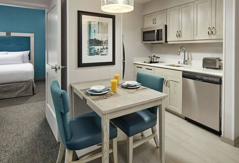 Люкс, Homewood Suites By Hilton Long Beach Airport