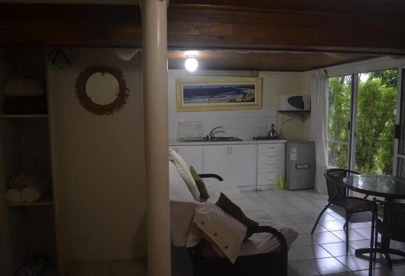استودیو استاندارد با چشم‌انداز باغ, Seachange Lodge