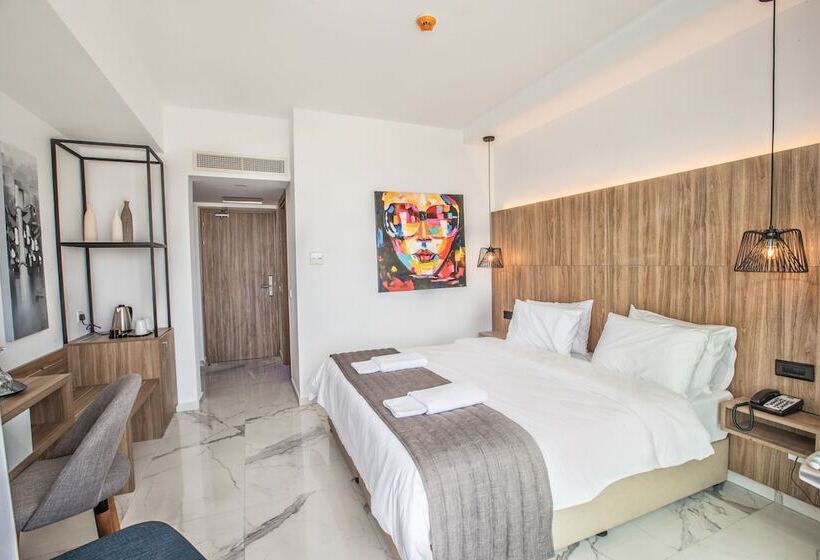 Номер Стандарт Боковой Вид на Море, The Blue Ivy Hotel & Suites