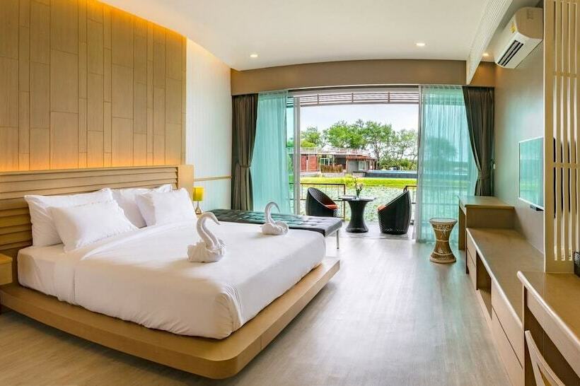 اتاق لوکس, Baan Rim Ao