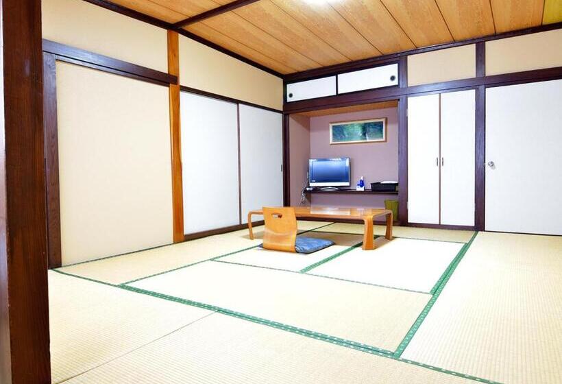 Четырехместный Номер Стандарт, Azuma Ryokan