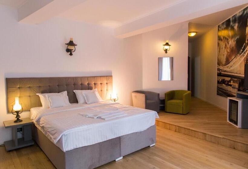 Стандартный Номер Кровать Кинг, Ambra Boutique Hotel & Bistro