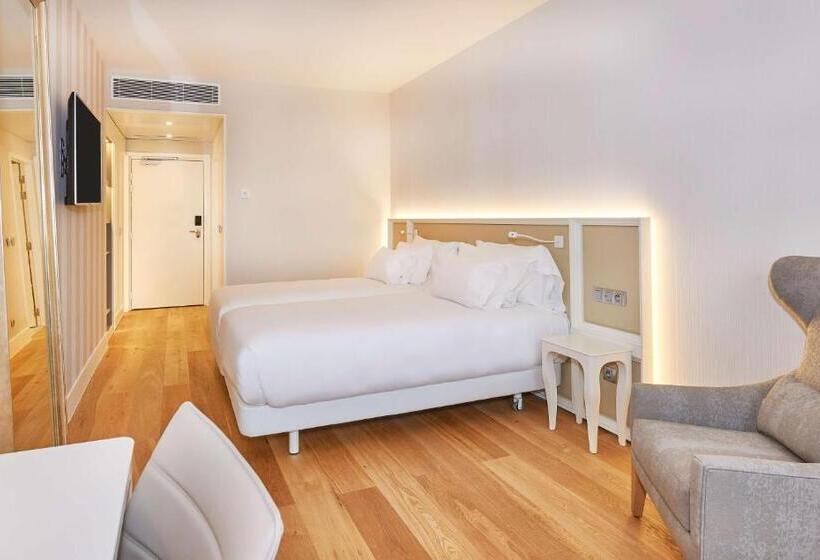 Chambre Standard Communicante, NH Collection Marseille