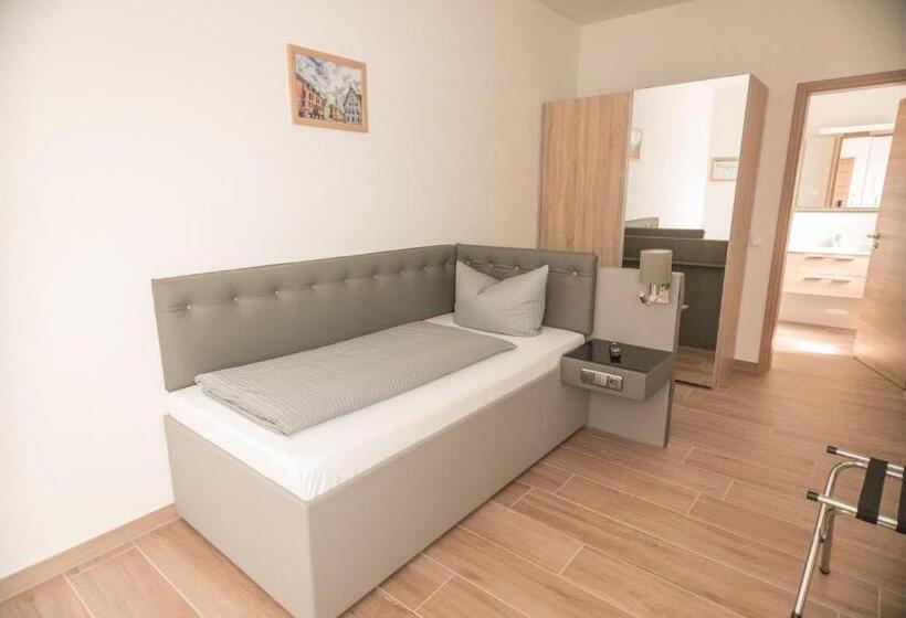 Номер Стандарт Индивидуальный, Stadthotel Donauwörth