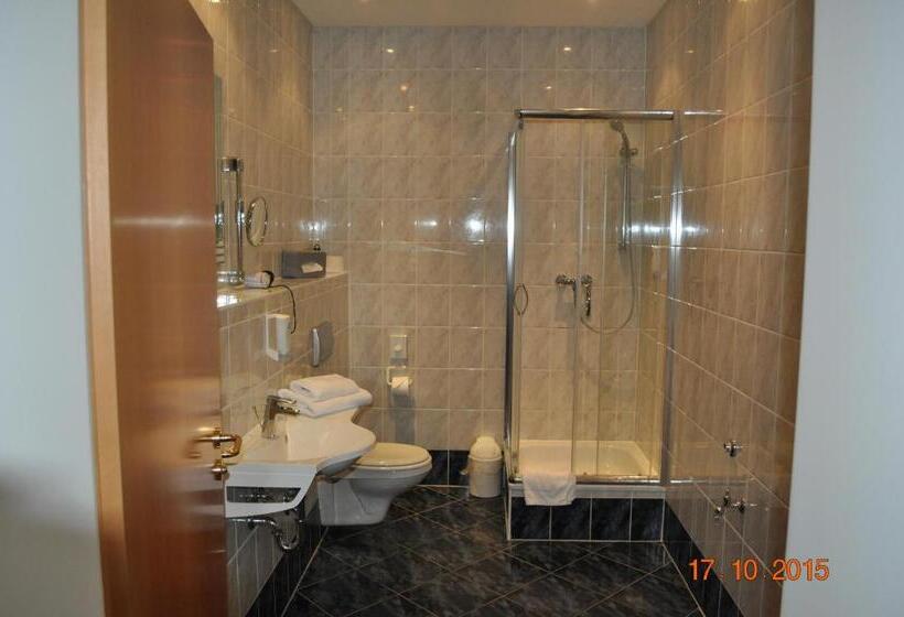 Семейный Номер, Turmhotel Schwedt