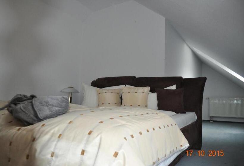 Семейный Номер, Turmhotel Schwedt