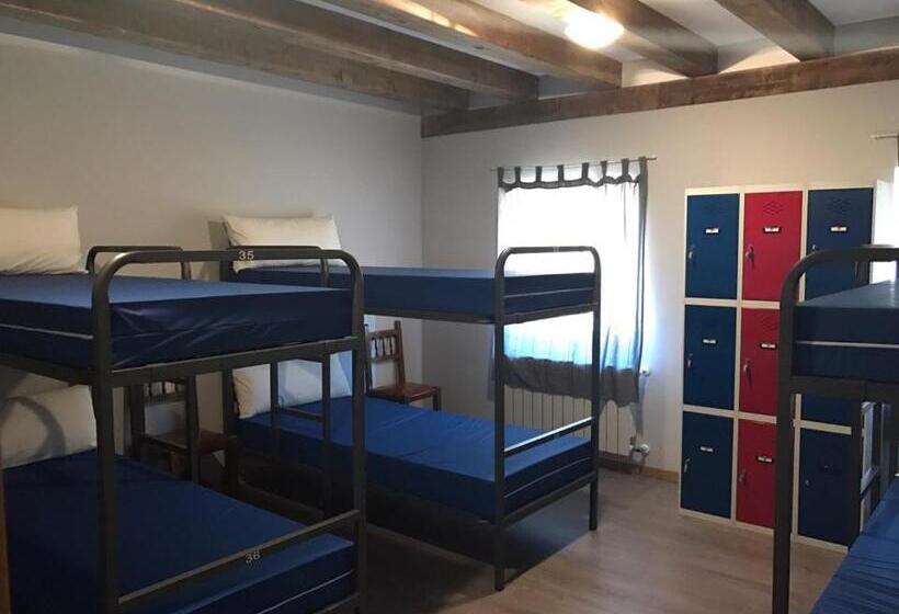 Кровать в Общей Комнате, Albergue Orion