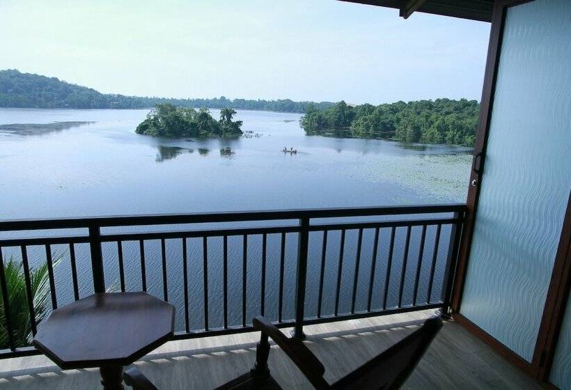 اتاق لوکس با چشم‌انداز دریاچه, Sanu Lagoon Resort & Spa