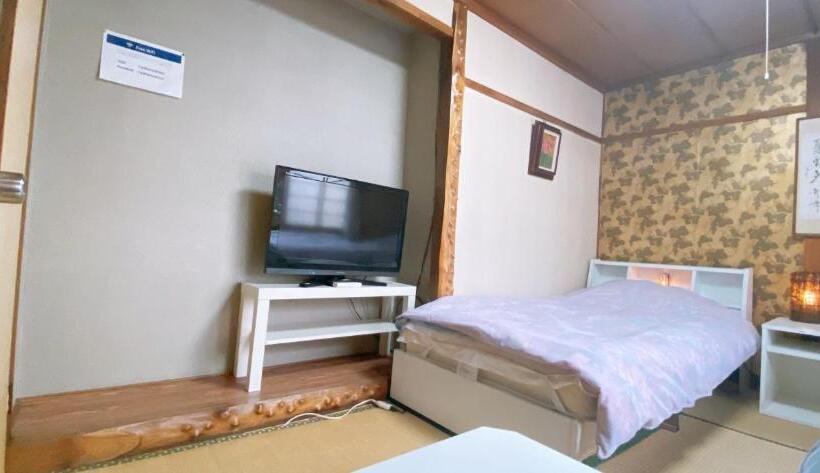 اتاق استاندارد با سرویس بهداشتی مشترک, Ryokan Sansui