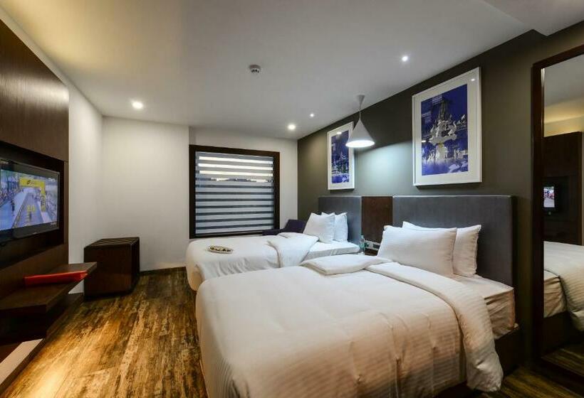 Номер Стандарт, Howard Johnson By Wyndham Kolkata Airport