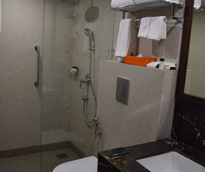 Номер Deluxe, Howard Johnson By Wyndham Kolkata Airport