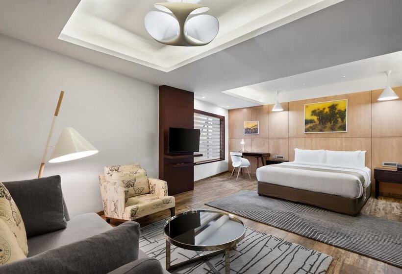 Люкс, Howard Johnson By Wyndham Kolkata Airport