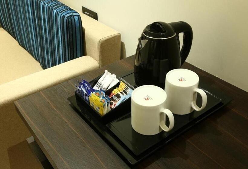 Студия Deluxe, Centrum Hotel By Brijwasi