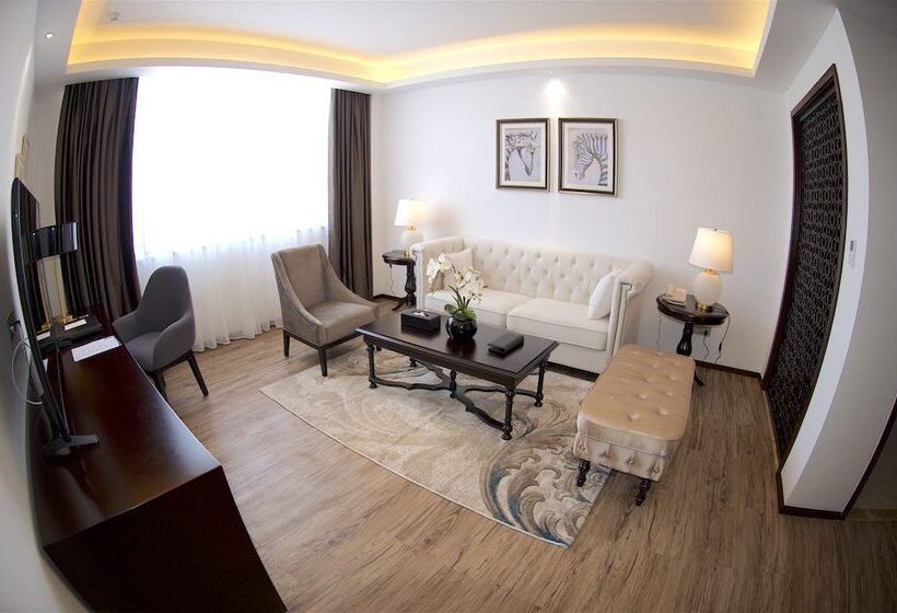 Suite Deluxe, Atlantic Lumley
