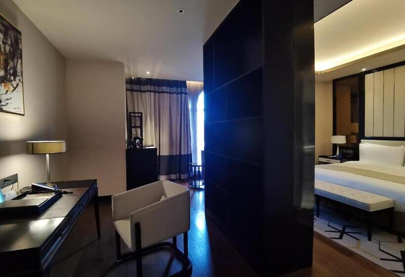 Büyük Çift Kişilik Yataklı Delüks Oda, Primus Hotel Wuhan Hannan