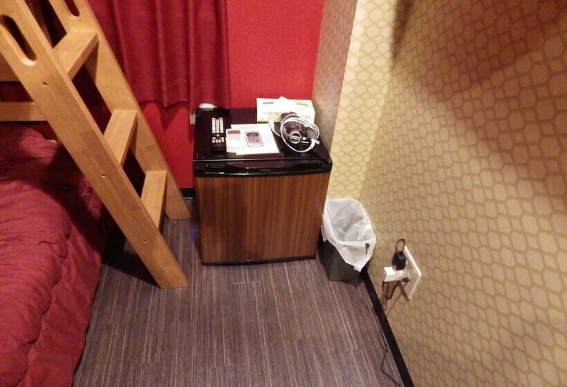 Номер Стандарт с Койками, Hiroshima Wabisabi Hotel   市内中心部のリーズナブルホテル   電停近く移動に便利   Low Price And Super Convenient To Get Aroun