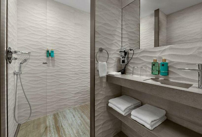 Comfort Room, Beachhouse