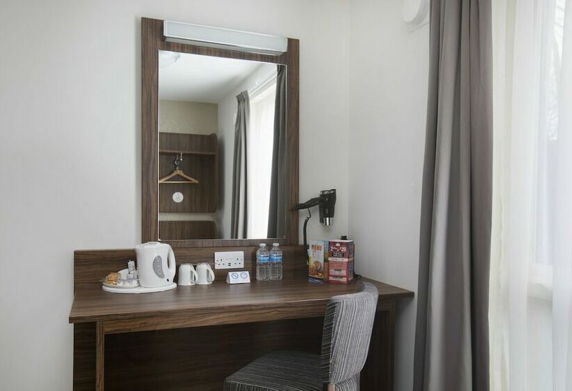 Семейный Номер, Spring River Ebbsfleet By Marston's Inns