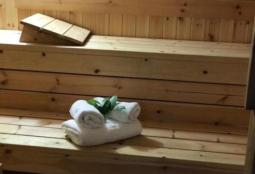 디럭스 스위트, Deluxe