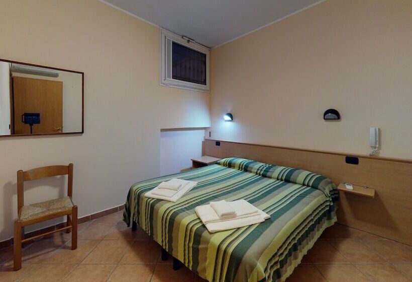 Номер Стандарт, Residence Mirafiori