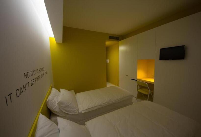 اتاق استاندارد, Bed 'n Design
