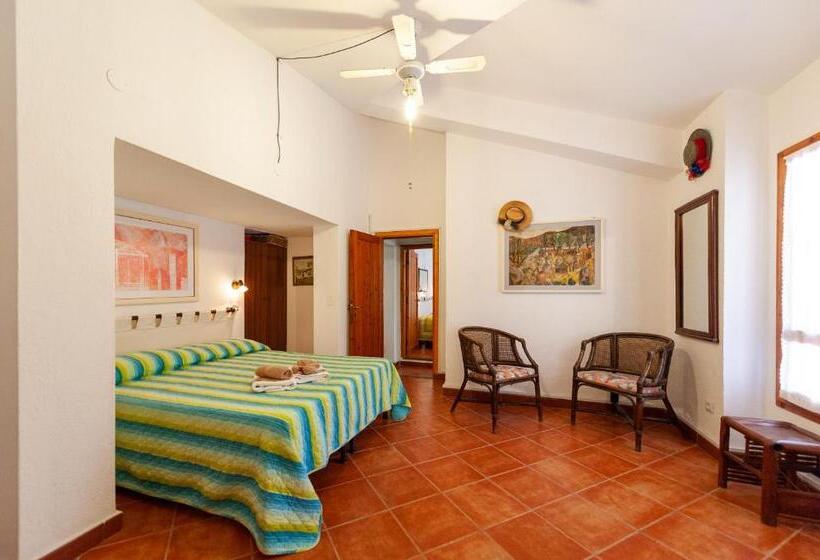 ２ベッドルームハウス, Guest House Villa Verde   Short Term Room Rentals