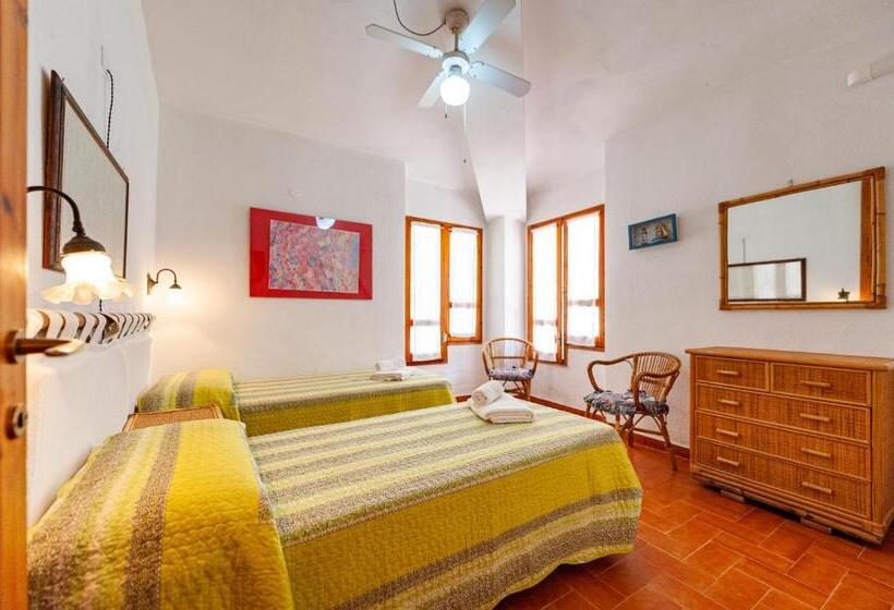 2ベッドルームハウス, Guest House Villa Verde   Short Term Room Rentals