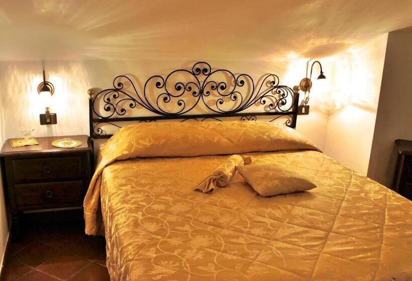 Quarto Ático, Bucaneve