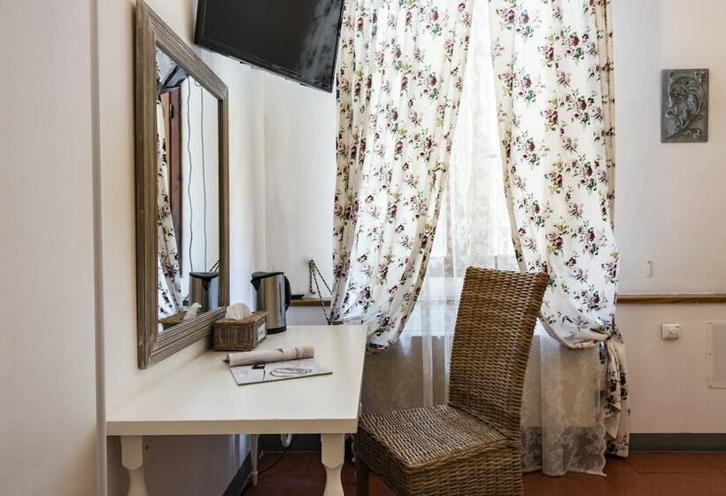 Camera Standard, B&b San Remigio