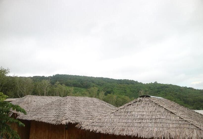 Хижина, Cottage Hill At Lanta