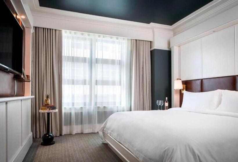 חדר סופריור מותאם לאדם עם מוגבלויות, Perry Lane Hotel, A Luxury Collection Hotel, Savannah