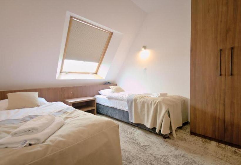 Habitación Estándar, Sezam